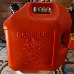 Vintage, Pre-Ban Blitz 5 Gallon Vented Gas Container w/ 2 Handles